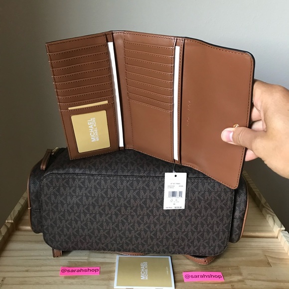 🌼Michael Kors backpack set - Picture 5 of 16